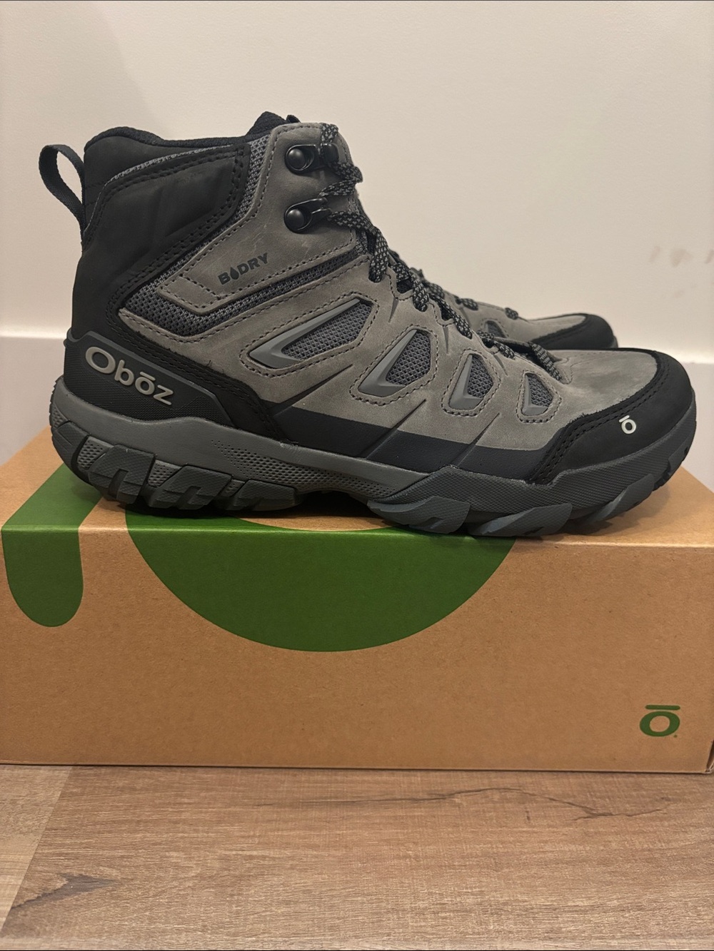 Oboz Men’s sawtooth x mid b dry waterproof charcoal size 8 new with box